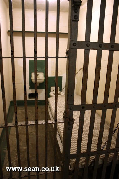 Photo of a cell at Alcatraz in San Francisco, USA